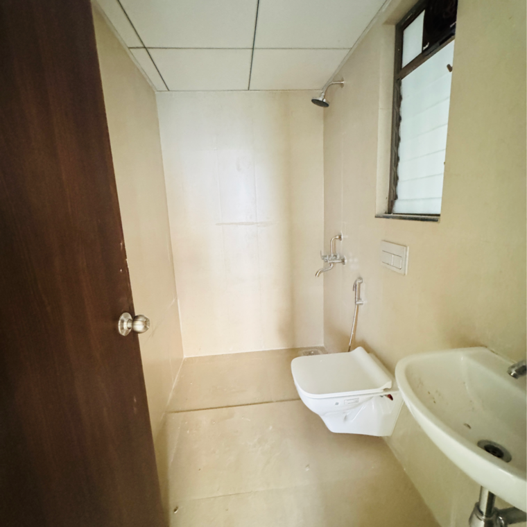 Bathroom, runwal-my-city-phase-ii-cluster-05 3 Bedroom 777 Sq.Ft. Apartment In Usarghar Gaon Thane 9412147