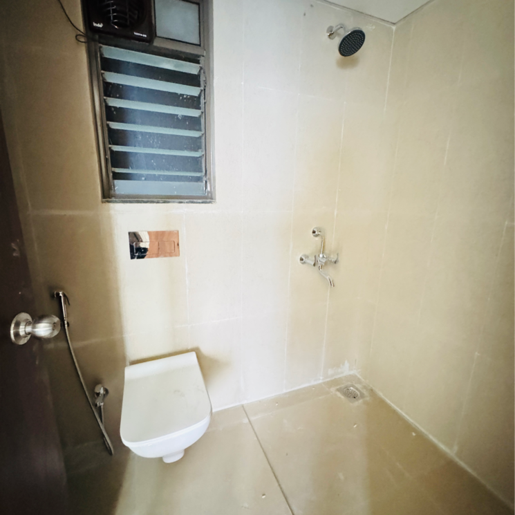 Bathroom, runwal-my-city-phase-ii-cluster-05 3 Bedroom 777 Sq.Ft. Apartment In Usarghar Gaon Thane 9412147