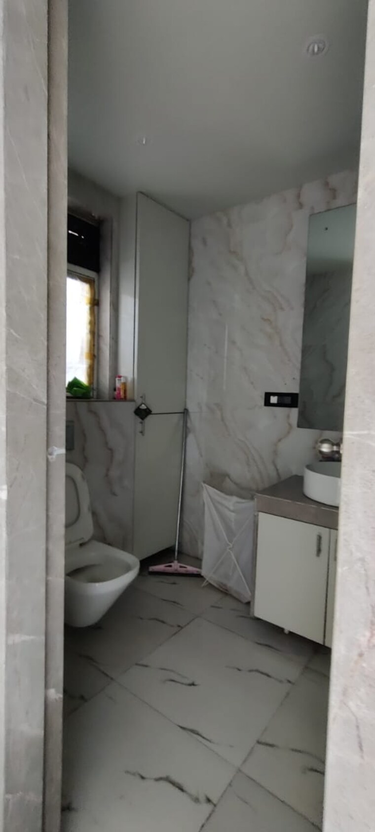Bathroom, enpar-lotus-residency 3 Bedroom 1900 Sq.Ft. Apartment In Lower Parel Mumbai 9412150