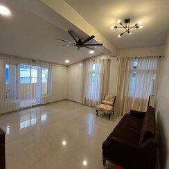 2 BHK + Pooja Room Apartment For Sale in Venus Towers Andheri West