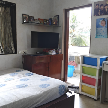 Bedroom in 2 BHK Apartment at Laxmi CHS Bandra, Patkar Blocks – for Rent