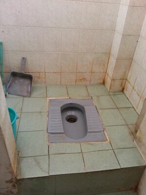 Bathroom in 1 RK Independent House at Rt Nagar – for Rent