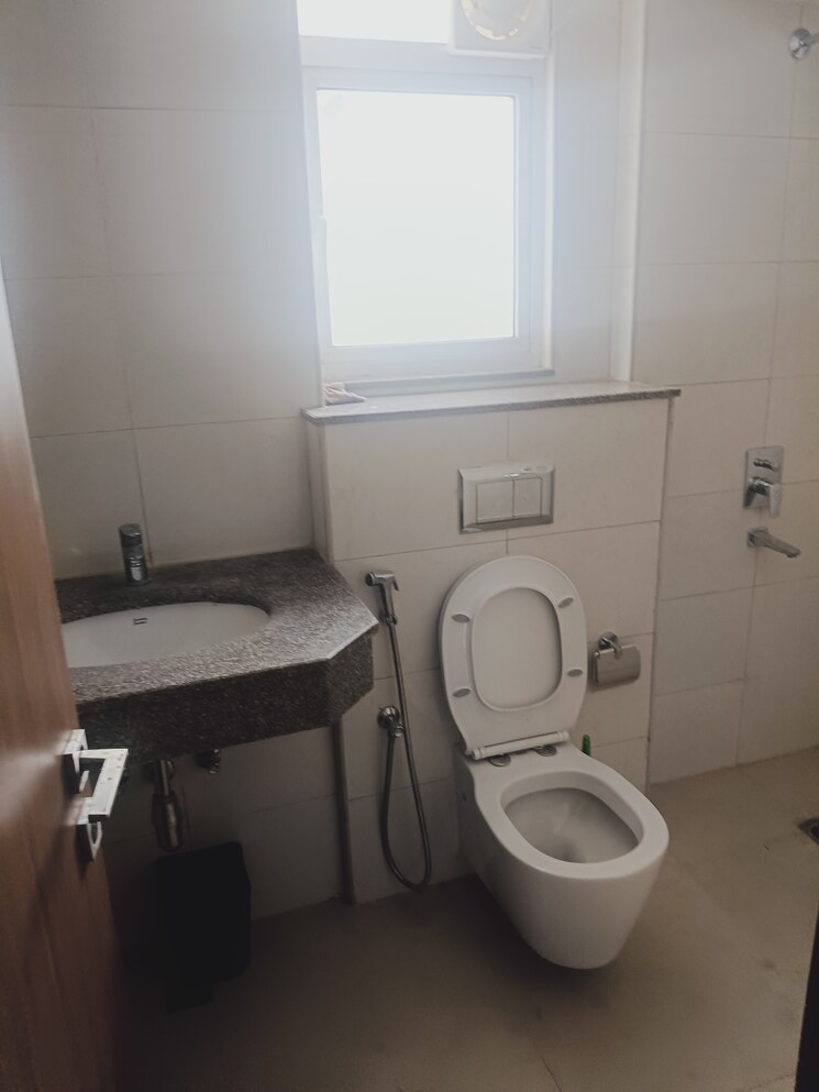 Bathroom, godrej-woods 4 Bedroom 2259 Sq.Ft. Apartment In Sector 43 Noida 9412193