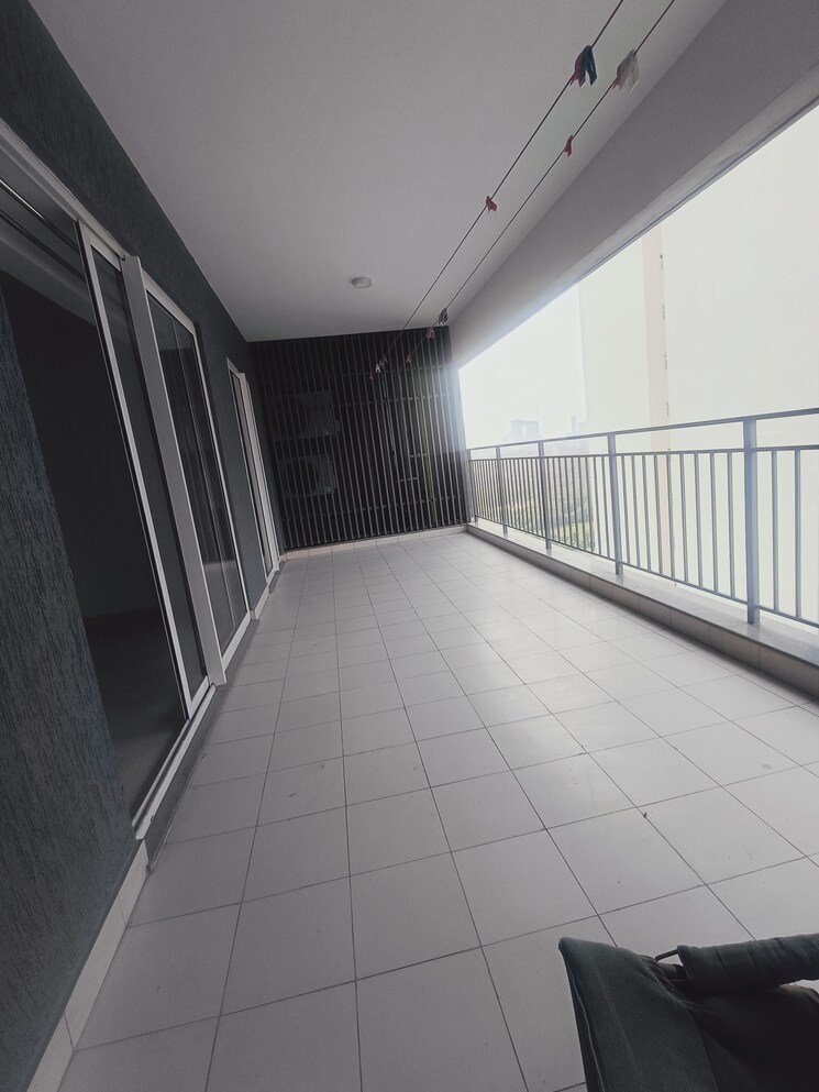 Balcony, godrej-woods 4 Bedroom 2259 Sq.Ft. Apartment In Sector 43 Noida 9412193