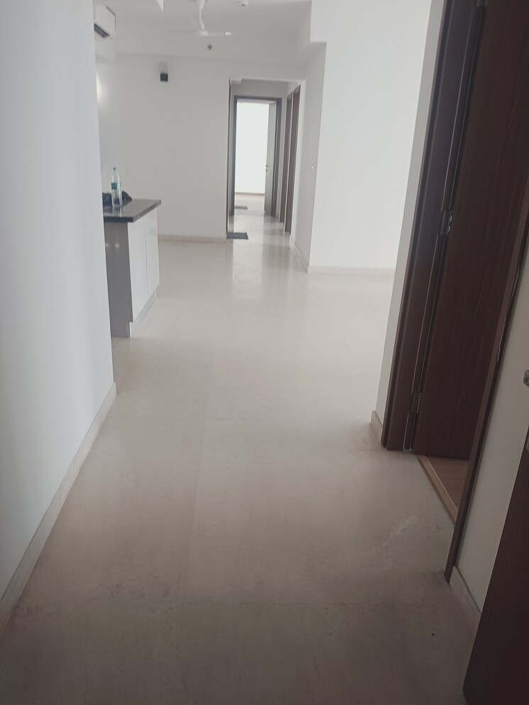 Room, godrej-woods 4 Bedroom 2259 Sq.Ft. Apartment In Sector 43 Noida 9412193