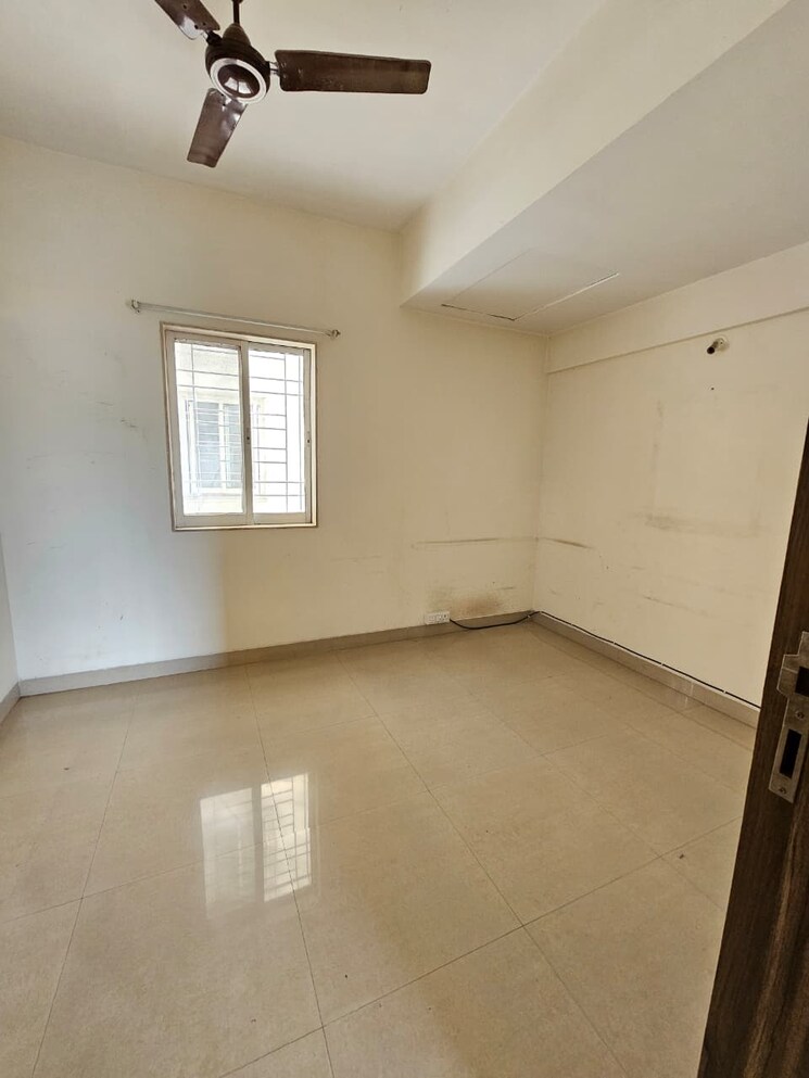 Room, brahma-suncity-platinum 3.5 Bedroom 2000 Sq.Ft. Apartment In Wadgaon Sheri Pune 9412197