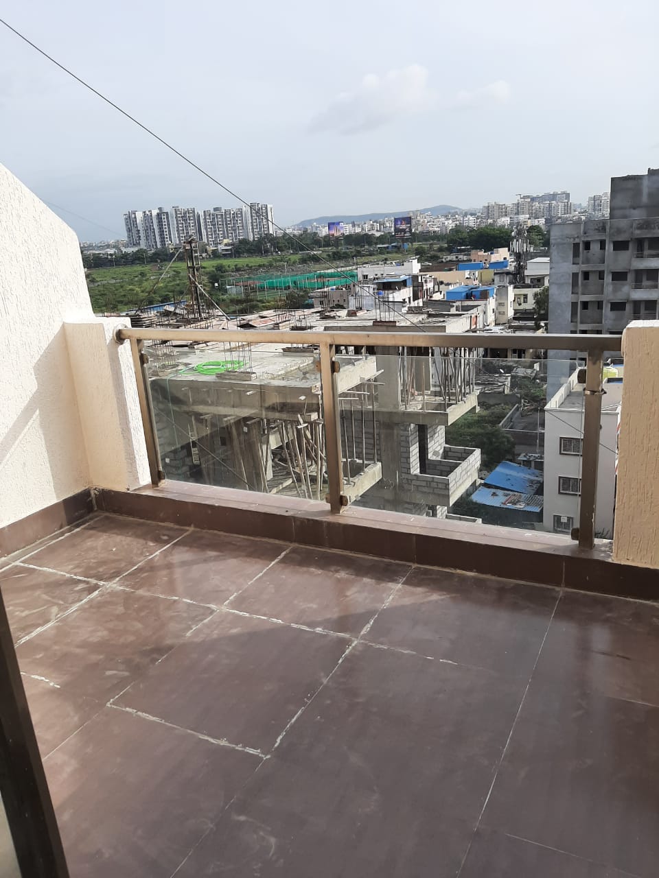 2 BHK Apartment For Rent in Gulmohar Goldcoast