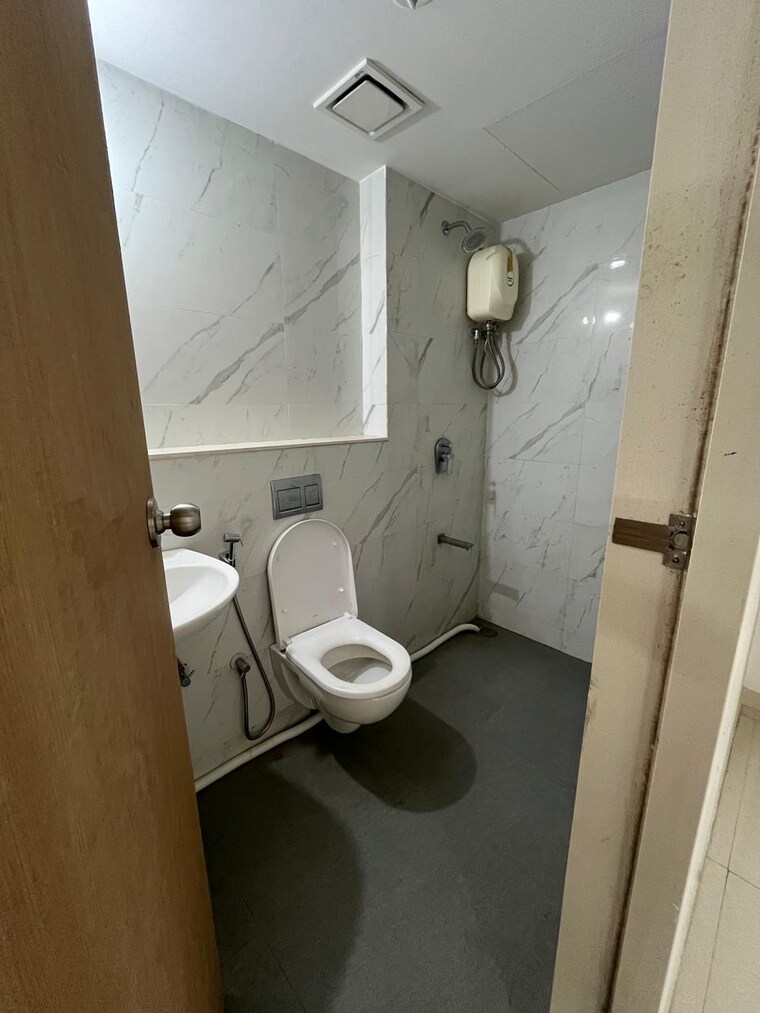 Bathroom, lodha-codename-premier 2.5 Bedroom 759 Sq.Ft. Apartment In Dombivli East Thane 9412206