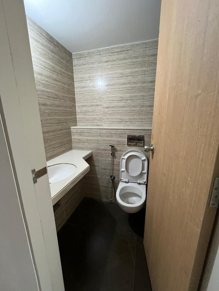 Bathroom, lodha-codename-premier 2.5 Bedroom 759 Sq.Ft. Apartment In Dombivli East Thane 9412206