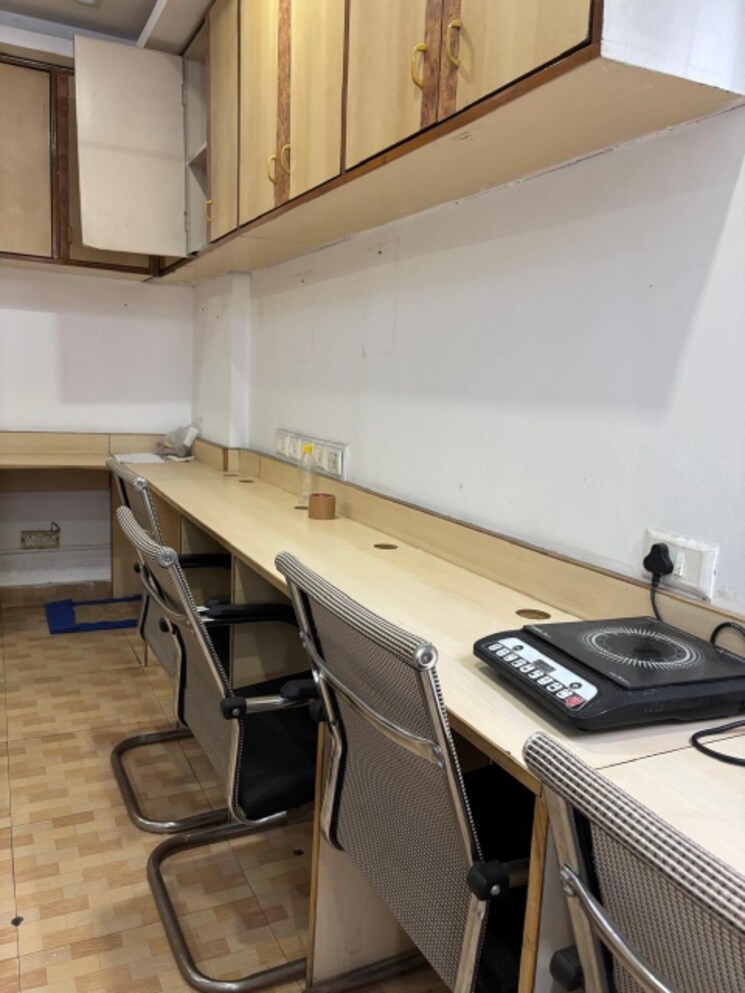 Team Area, laxmi nagar Commercial Office Space 568 Sq.Ft. In Laxmi Nagar Delhi 9412212