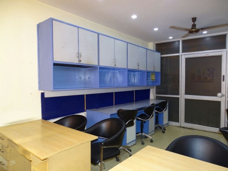 Team Area, nirman vihar Commercial Office Space 786 Sq.Ft. In Nirman Vihar Delhi 9412215