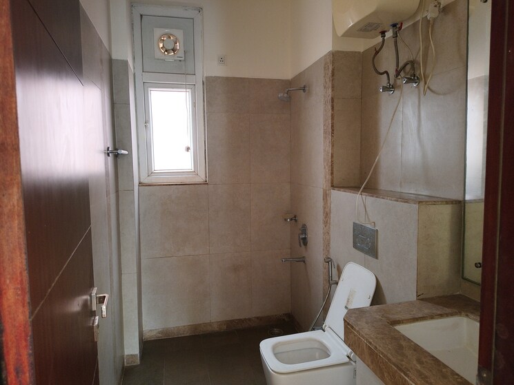 Bathroom, adani-samsara 4 Bedroom 2400 Sq.Ft. Builder Floor In Sector 60 Gurgaon 9412246