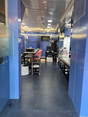  Shop For Rent in Mint Magna Apartment, Parel