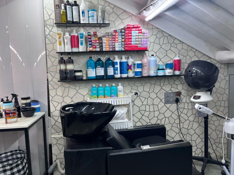 Team Area, mint-magna-apartment Commercial Shop 400 Sq.Ft. In Parel Mumbai 9412255