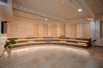 Room in  Office Space at Prathmesh Tower Worli, Worli – for Rent