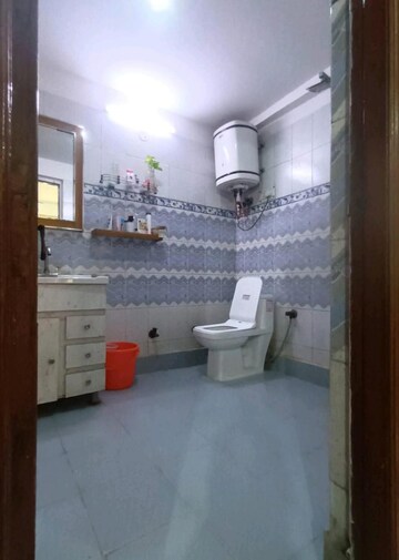 Bathroom in 2 BHK Apartment at Ashiana The Heritage, Vaishali Sector 3 – for Sale