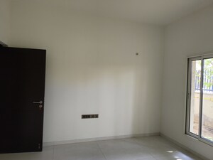 Room in 5 BHK Villa at Sobha International City Phase 1, Sector 109 – for Sale