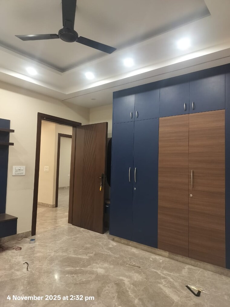 Room, navbharat-apartments 2 Bedroom 1000 Sq.Ft. Apartment In Paschim Vihar Delhi 9412282