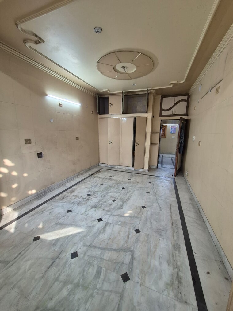 Room, adarsh-apartments-cghs-ltd 2.5 Bedroom 1150 Sq.Ft. Apartment In Paschim Vihar Delhi 9412285