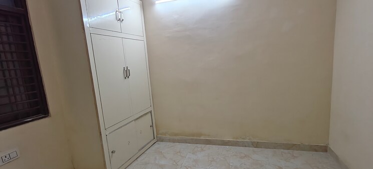 Room, mayur vihar phase 1 1 Bedroom 445 Sq.Ft. Builder Floor In Mayur Vihar Phase 1 Delhi 9412284