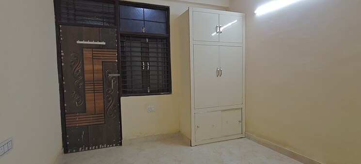 Room, mayur vihar phase 1 1 Bedroom 445 Sq.Ft. Builder Floor In Mayur Vihar Phase 1 Delhi 9412284