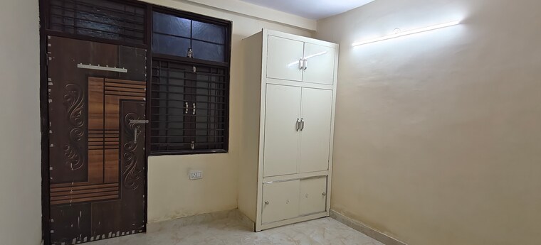 Room, mayur vihar phase 1 1 Bedroom 445 Sq.Ft. Builder Floor In Mayur Vihar Phase 1 Delhi 9412284