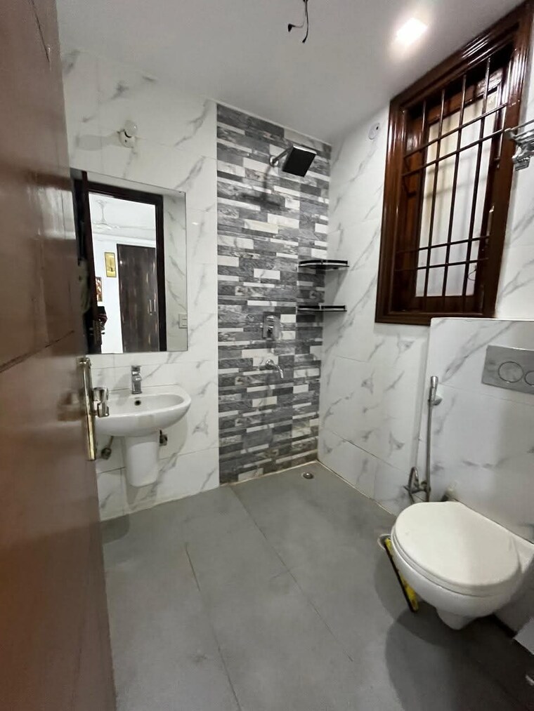 Bathroom, burari 3 Bedroom 1200 Sq.Ft. Builder Floor In Burari Delhi 9412319