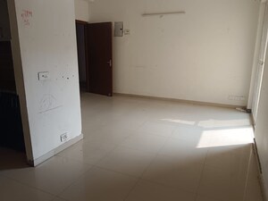 Room in 3 BHK Apartment at Mahagun Mywoods, Sector 16c Greater Noida – for Rent