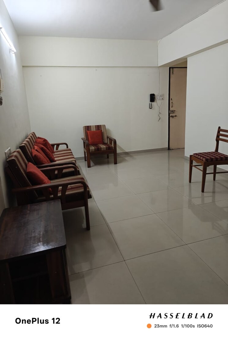 Living Room, karve nagar 3 Bedroom 1100 Sq.Ft. Apartment In Karve Nagar Pune 9412361