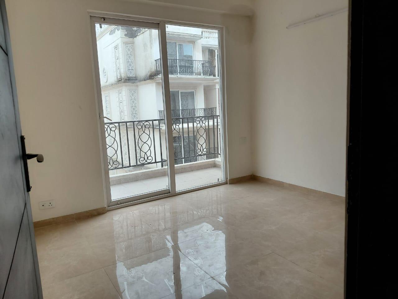 3 BHK + Study Room Apartment For Rent in Signature Global Park