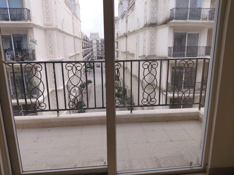 Balcony, signature-global-park 3 Bedroom 756 Sq.Ft. Apartment In Sohna Sector 36 Gurgaon 9412394