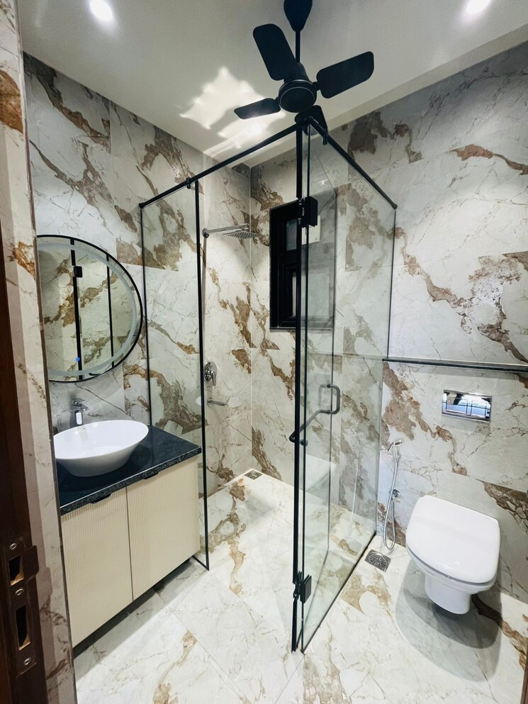 Master Bedroom, anant-raj-ashok-estate 4 Bedroom 2870 Sq.Ft. Builder Floor In Sector 63a Gurgaon 9412419