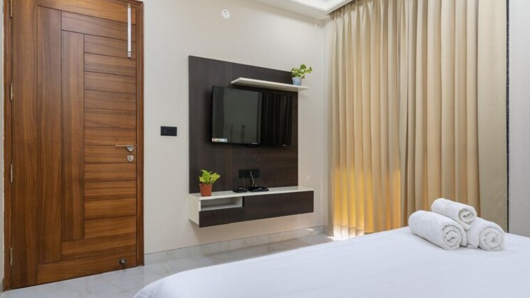 Room, pioneer-park-presidia 3 Bedroom 2455 Sq.Ft. Apartment In Sector 62 Gurgaon 9412412