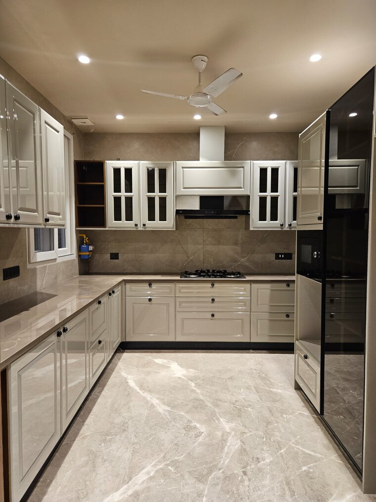 Kitchen, east of kailash 3 Bedroom 1800 Sq.Ft. Builder Floor In East Of Kailash Delhi 9412459