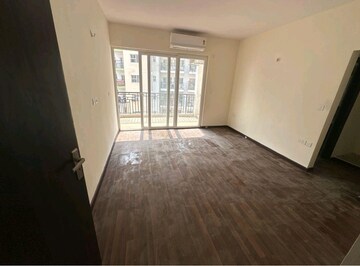 Room in 3 BHK Apartment at Umang Winter Hills, Sector 77 – for Rent