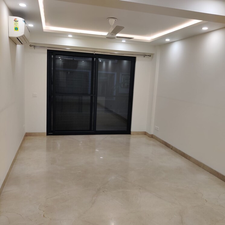 Room, dayanand colony 2 Bedroom 900 Sq.Ft. Builder Floor In Dayanand Colony Delhi 9412503