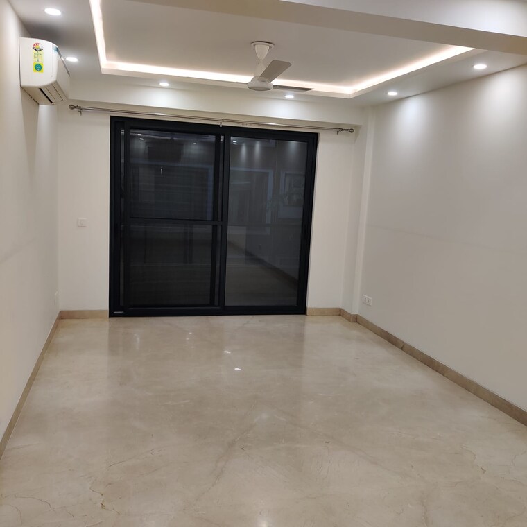 Room, dayanand colony 2 Bedroom 900 Sq.Ft. Builder Floor In Dayanand Colony Delhi 9412503