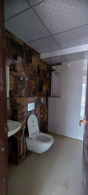 Furnished Amenities in 4 BHK Apartment at Emerald Anmol, Sector 88 – for Rent