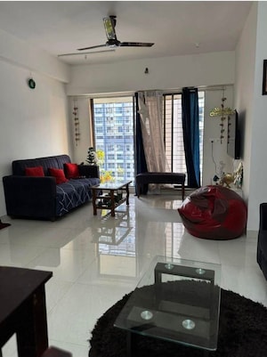 Team Area in 3 BHK Apartment at New India Grace Luxuria, Malad West – for Rent