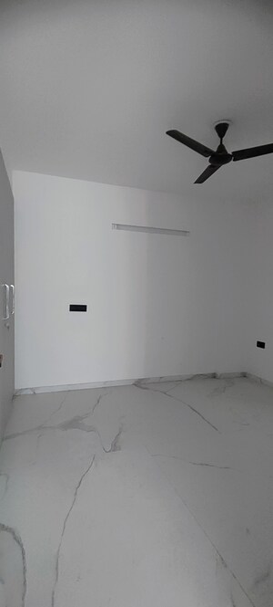 Room in 4 BHK Apartment at Emerald Anmol, Sector 88 – for Rent