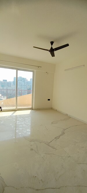 Room in 4 BHK Apartment at Emerald Anmol, Sector 88 – for Rent