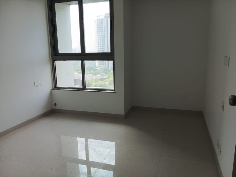 Room, kalpataru-immensa 2 Bedroom 600 Sq.Ft. Apartment In Kolshet Road Thane 9412576