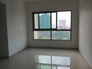 Room in 2 BHK Apartment at Kalpataru Immensa, Kolshet Road – for Sale