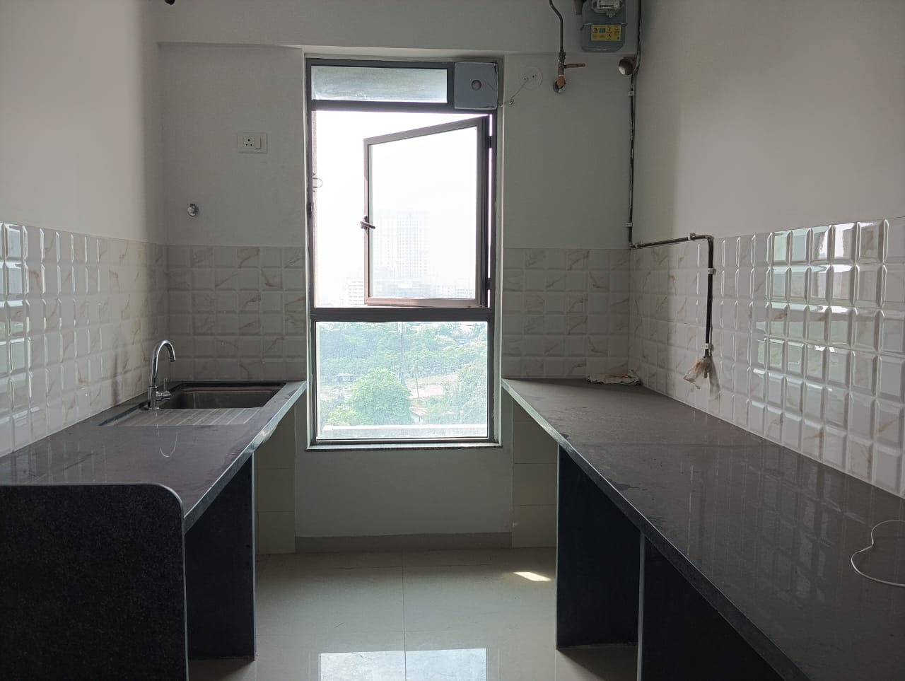 2 BHK Apartment For Sale in Kalpataru Immensa