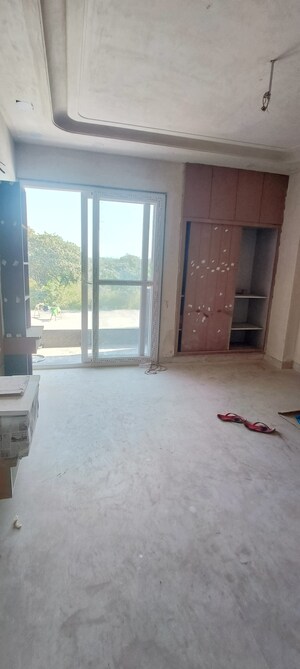 Room in 3 BHK Builder Floor at Rohini Sector 25 – for Sale