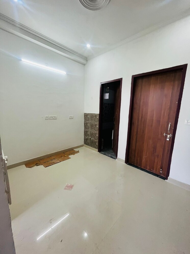 Room, sector 46 1 Bedroom 733 Sq.Ft. Builder Floor In Sector 46 Gurgaon 9412736
