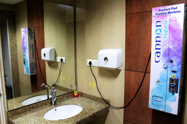 Bathroom, rupa-solitaire Commercial Office Space 5319 Sq.Ft. In Kopar Khairane Navi Mumbai 9412751