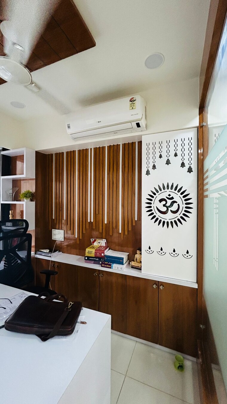 Team Area, gota Commercial Office Space 596 Sq.Ft. In Gota Ahmedabad 9412760