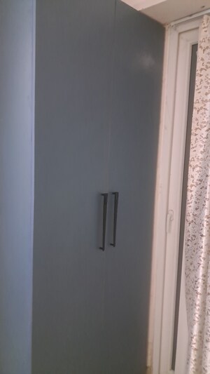 Furnished Amenities in 2 BHK Apartment at Malviya Nagar – for Rent