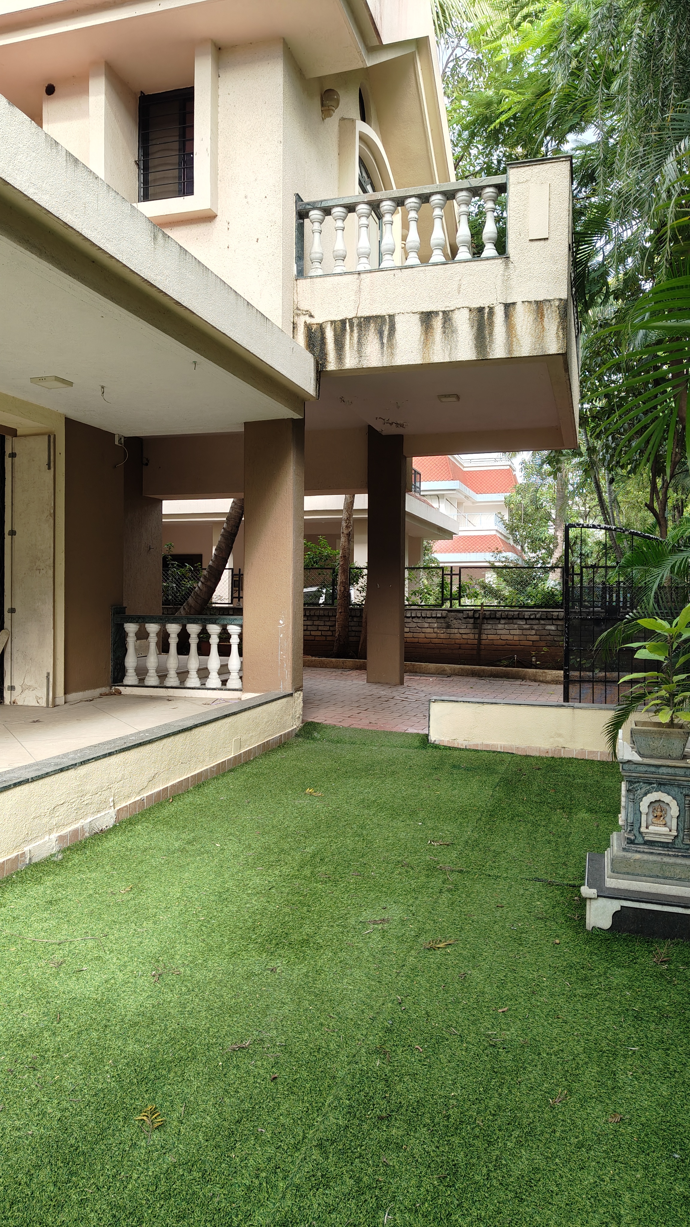 4 BHK + Servant Room 4000 Sq.Ft. Villa in Magarpatta City Mulberry Gardens